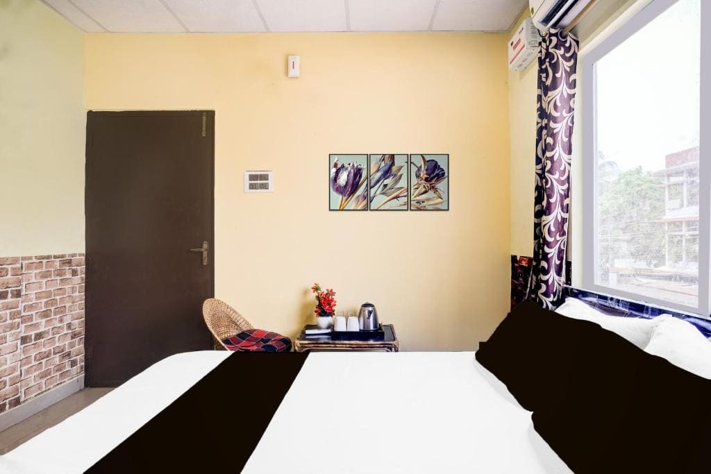 Triple Room with Balcony room - Image 2