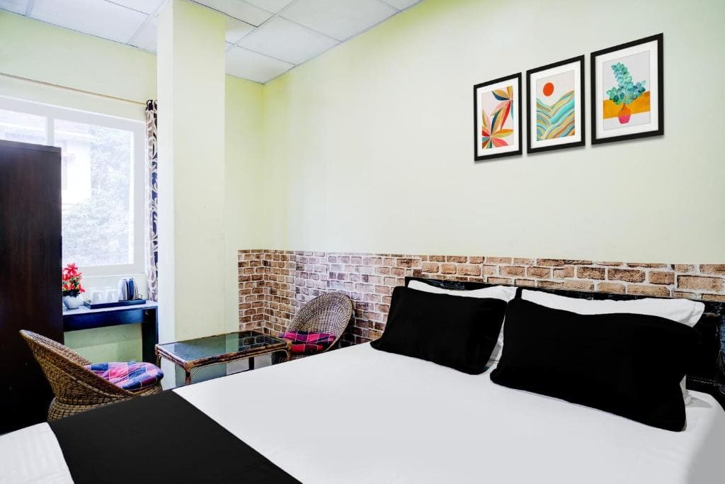 Classic Triple Room room - Image 3