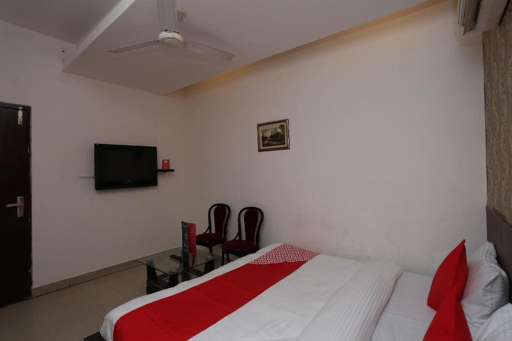 Classic Triple Room room - Image 2