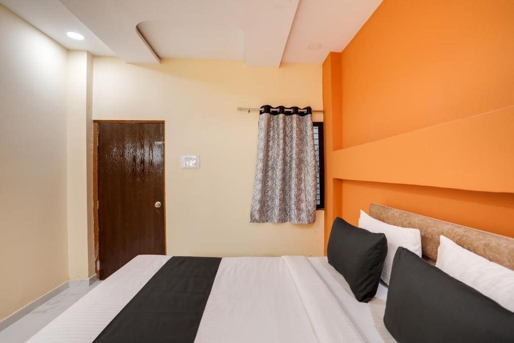 Classic Triple Room room - Image 3