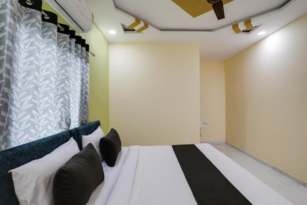 Classic Triple Room room - Image 1