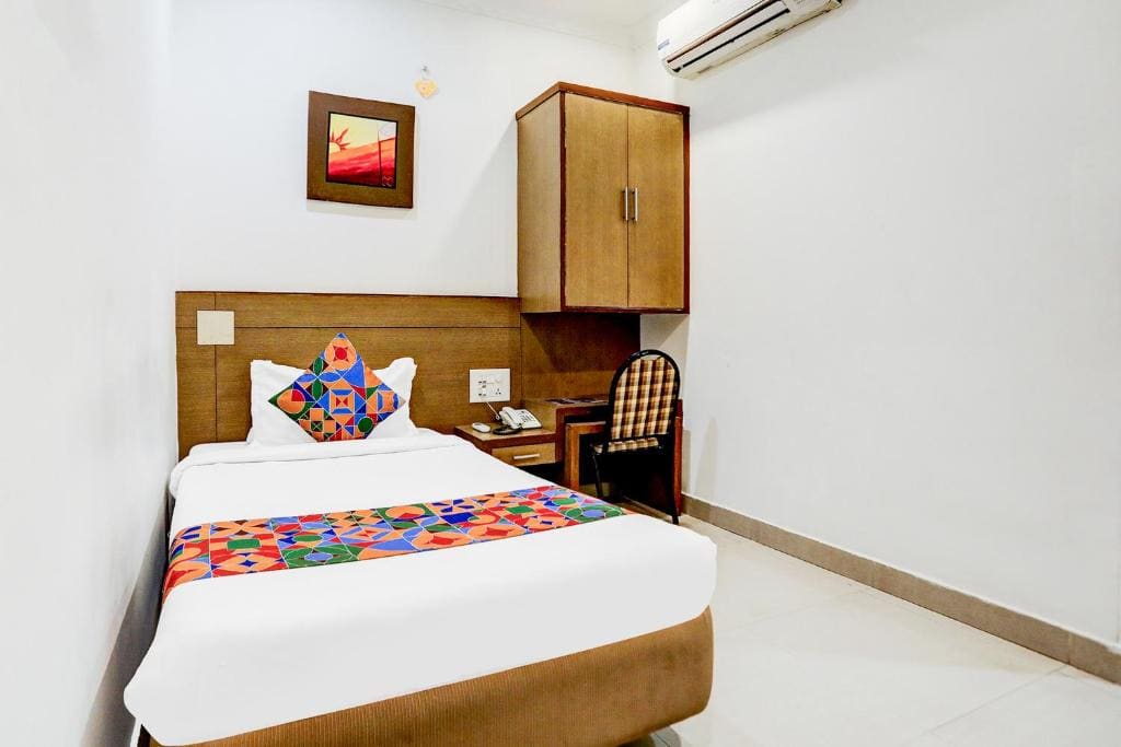 Deluxe Room room - Image 1