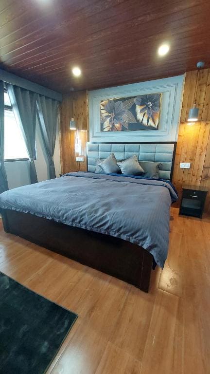 Superior King Room room - Image 3