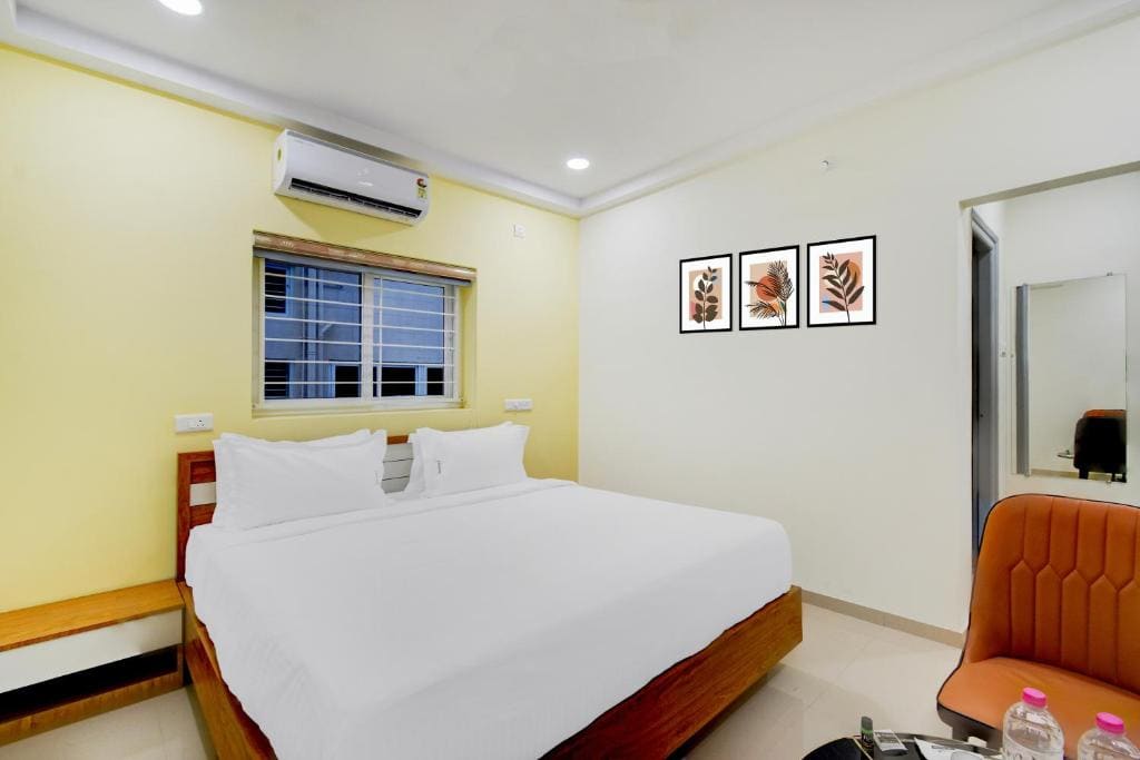 Classic Triple Room room - Image 3