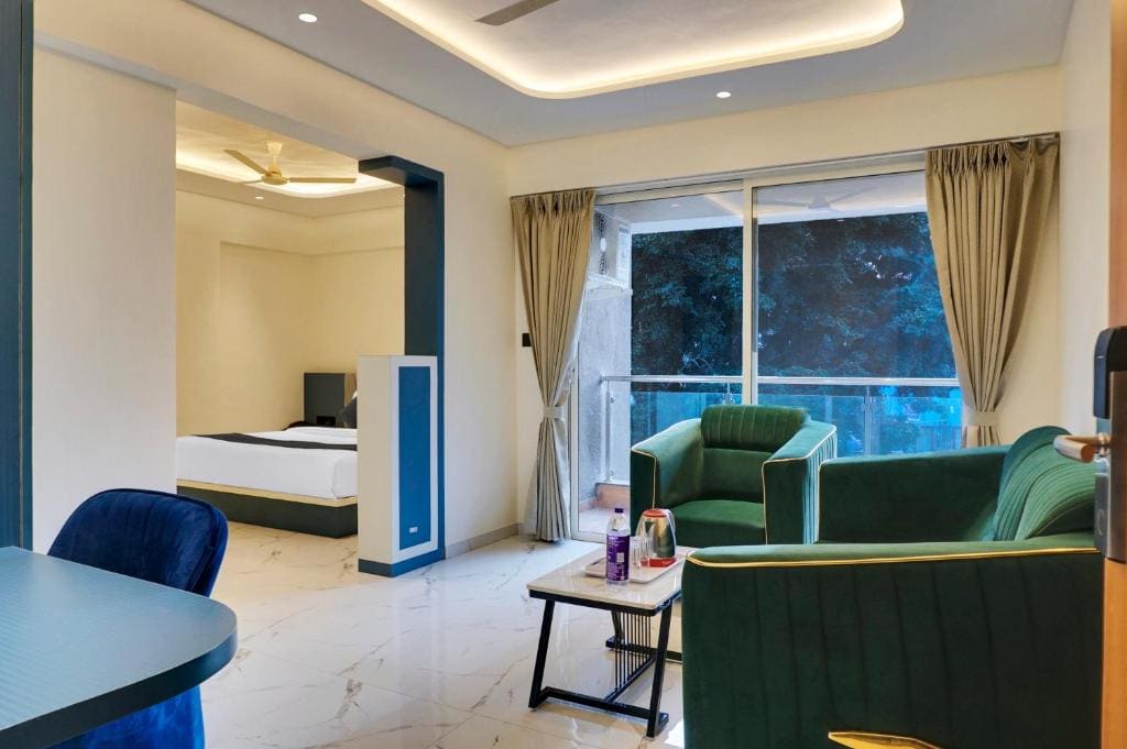 Suite with Balcony room - Image 2