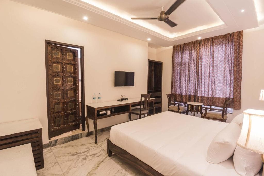 Standard Twin Room room - Image 3