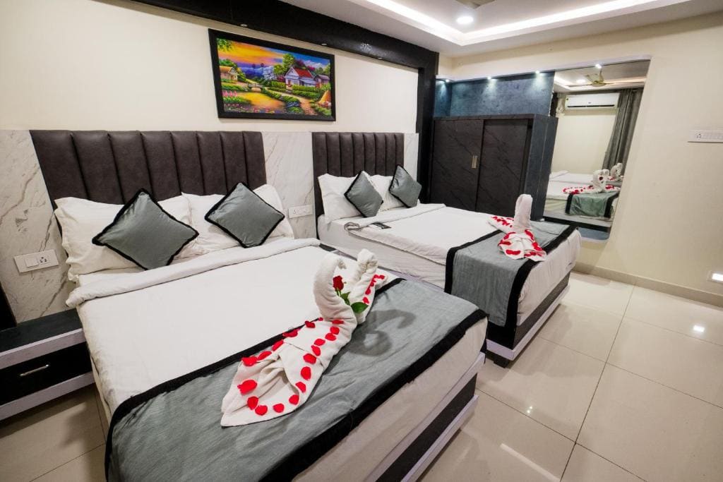 Superior Double or Twin Room room - Image 1