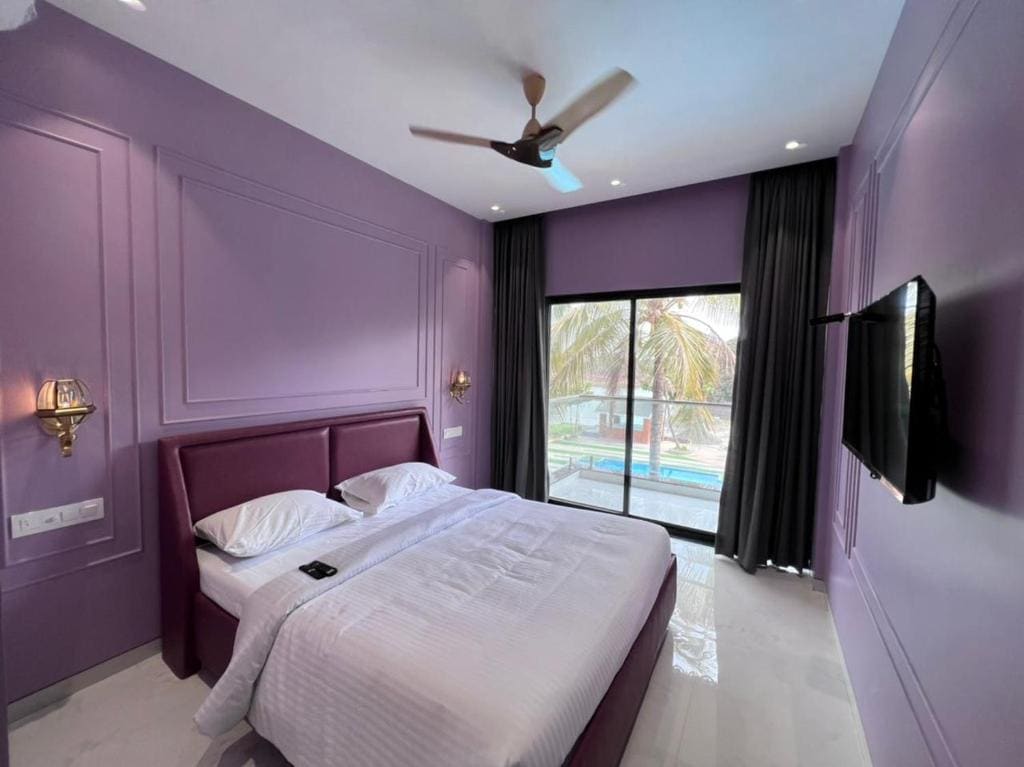 Executive Pool View Room room - Image 2