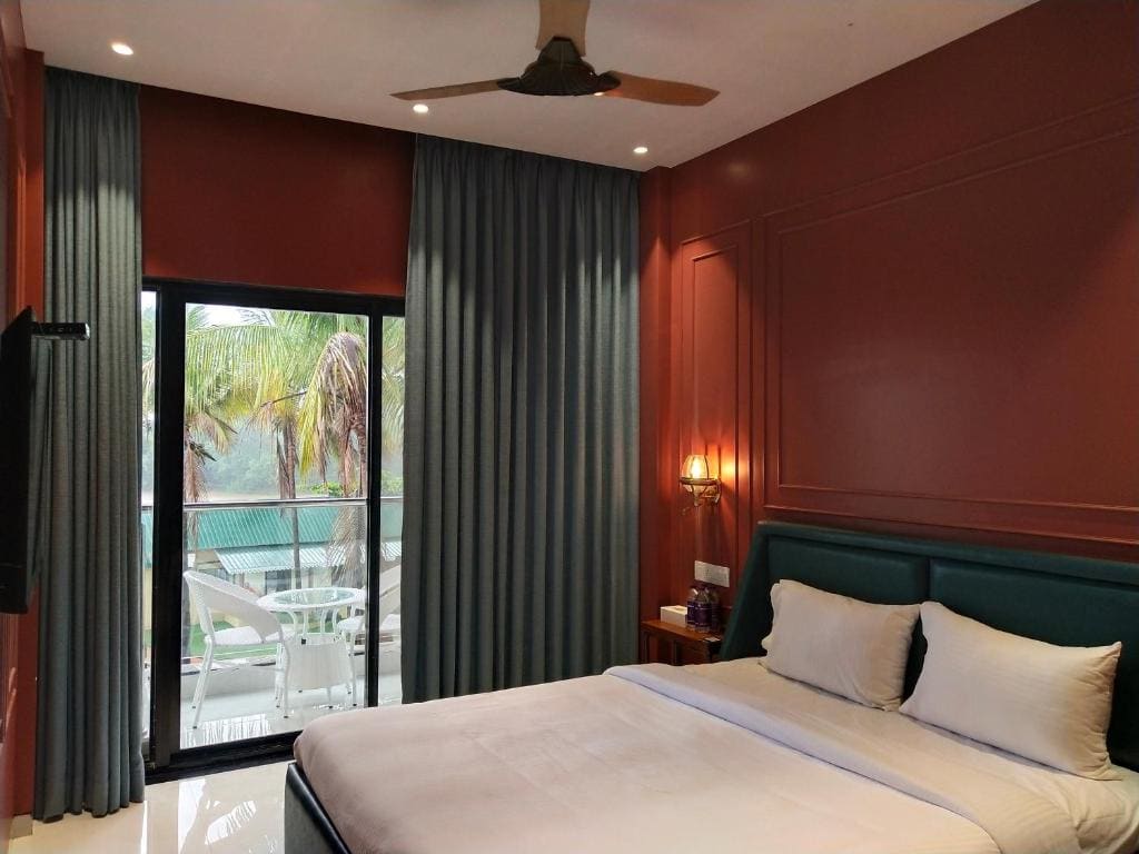 Executive Pool View Room room - Image 1