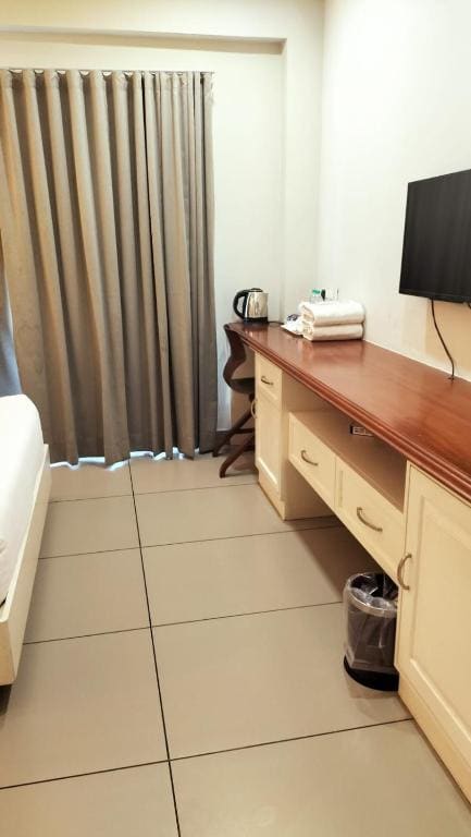 Deluxe Suite room - Image 3