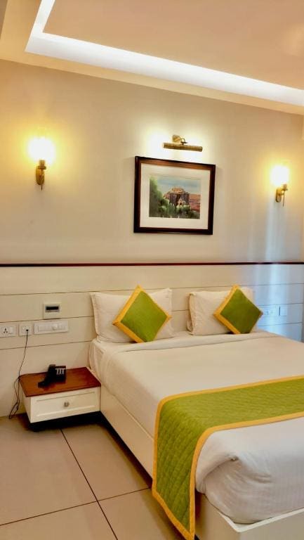 Deluxe Suite room - Image 2