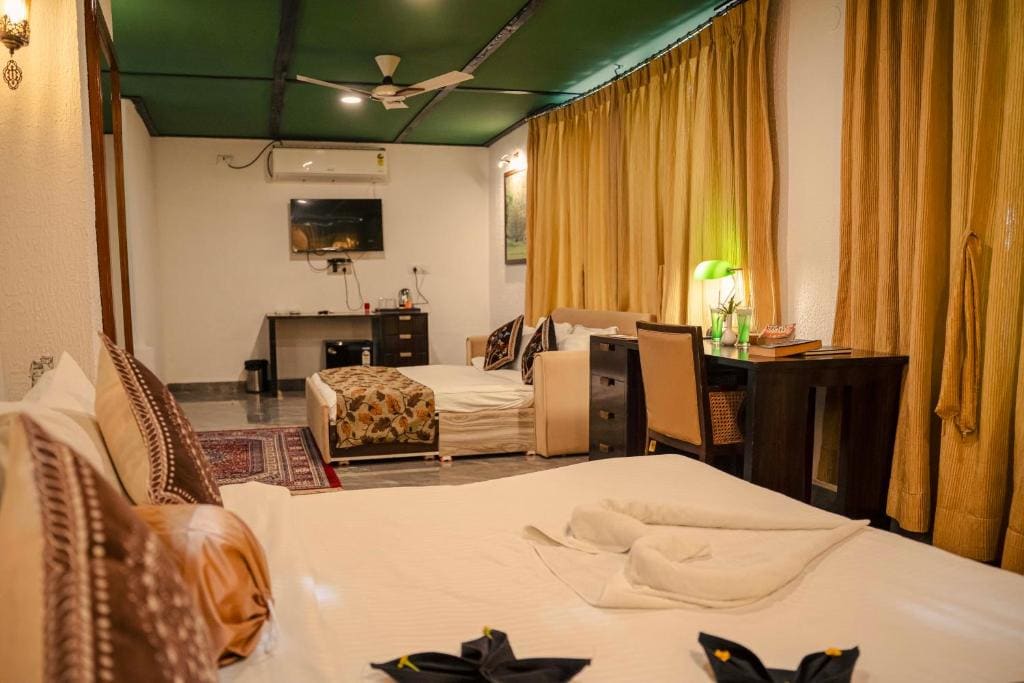 Deluxe Suite room - Image 1