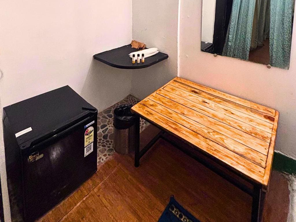 Deluxe King Room room - Image 2
