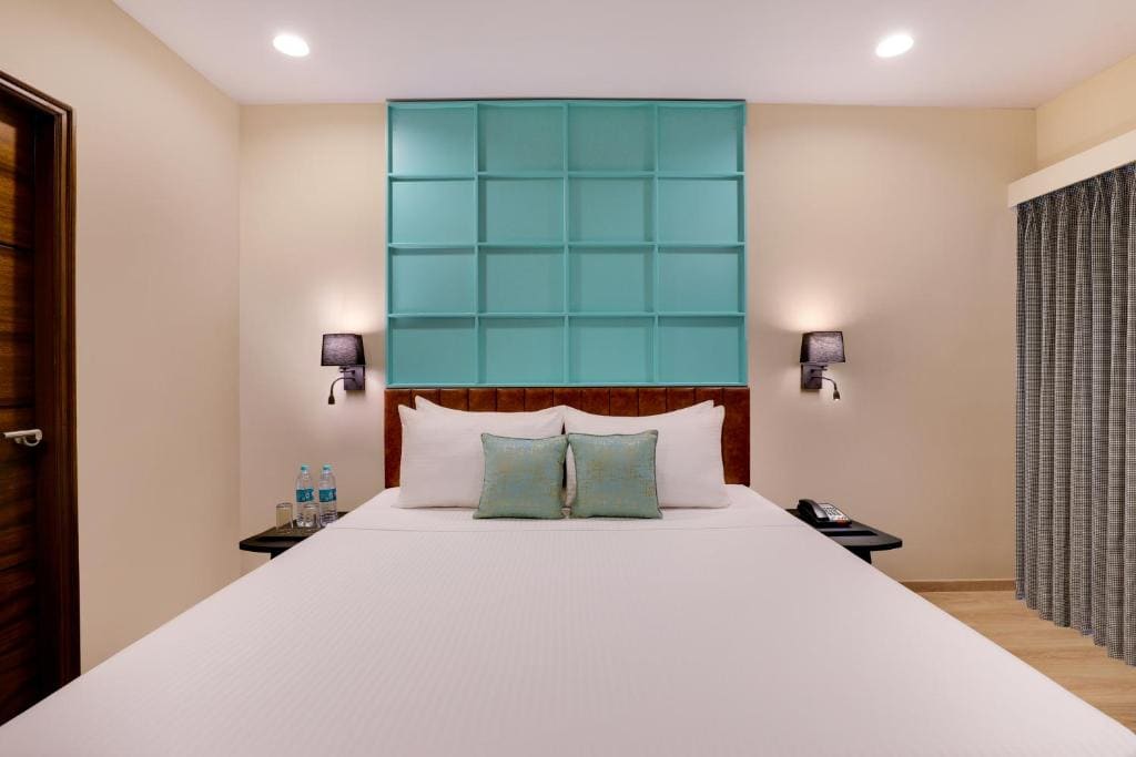 King Suite (20% off on session of Spa ,20% Off on Laundry service for upto 2 clothing item(s)) room - Image 2