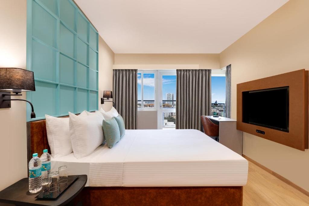 Superior Queen Room room - Image 2