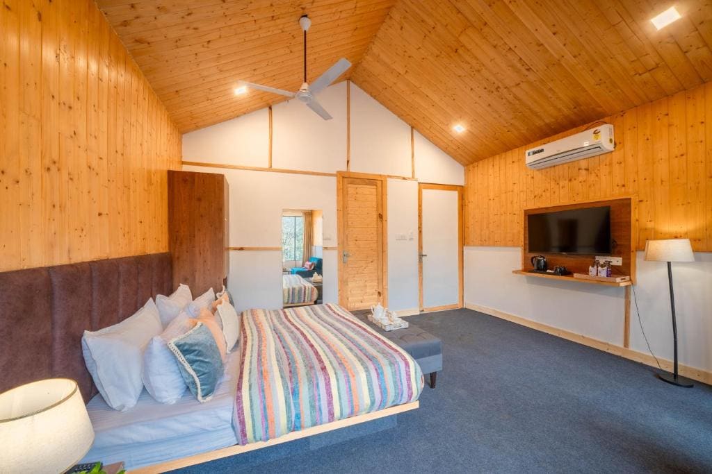 Suite with Mountain View room - Image 1