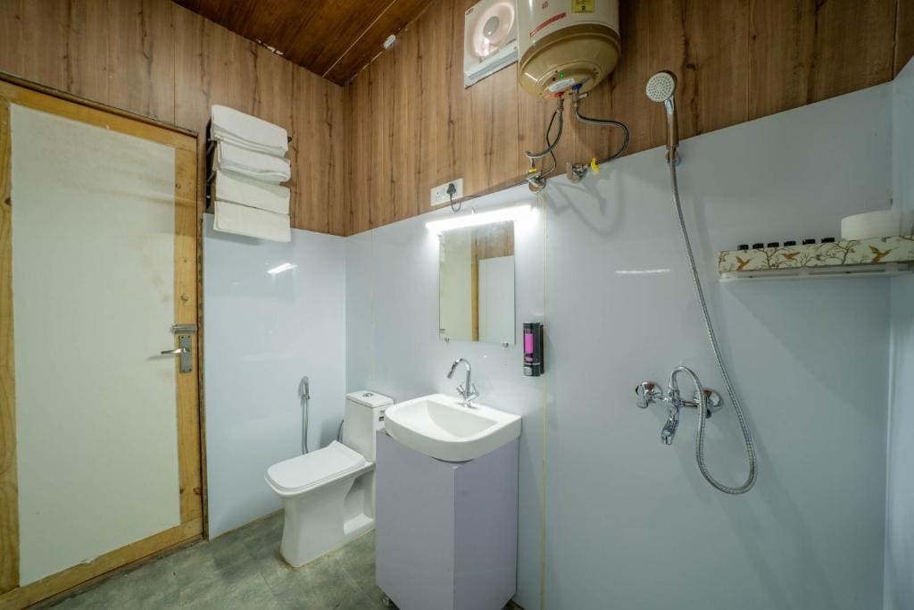 Suite with Mountain View room - Image 3