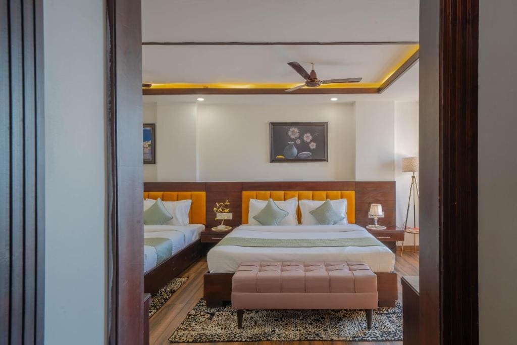 Deluxe Room room - Image 1
