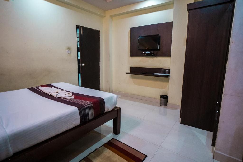 Standard Double Room with Fan room - Image 3