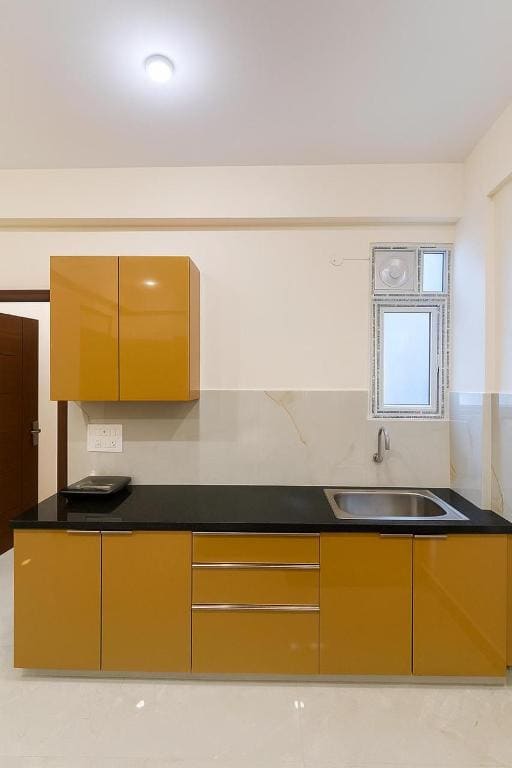 One-Bedroom Apartment room - Image 2
