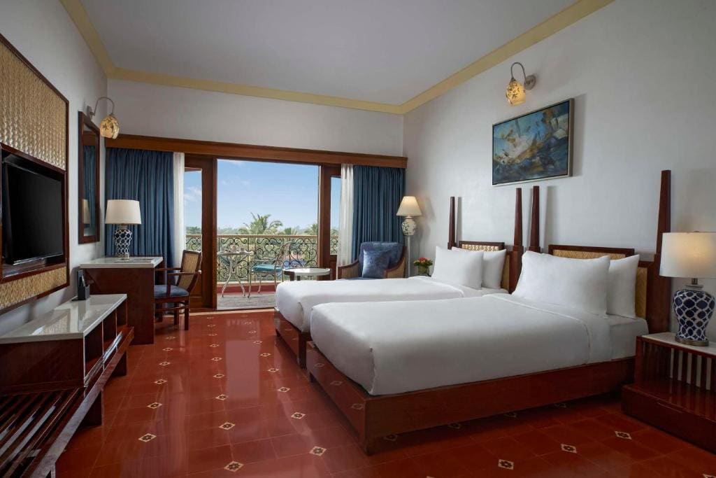 Superior room with Balcony - 10% Discount of Food & Soft Beverages and SPA room - Image 2