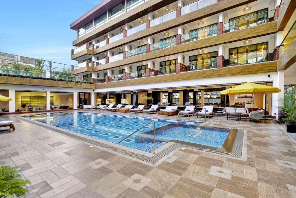 Superior Room - Welcome pint of beer on arrival + Buy 1 get 1 (IMFL) + 15% off on Food & Beverages room - Image 3