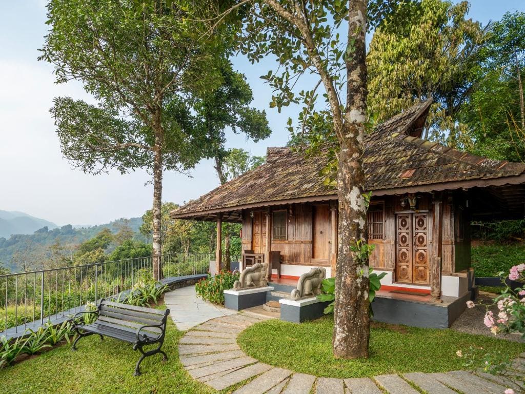 Honeymoon pool villa room - Image 1