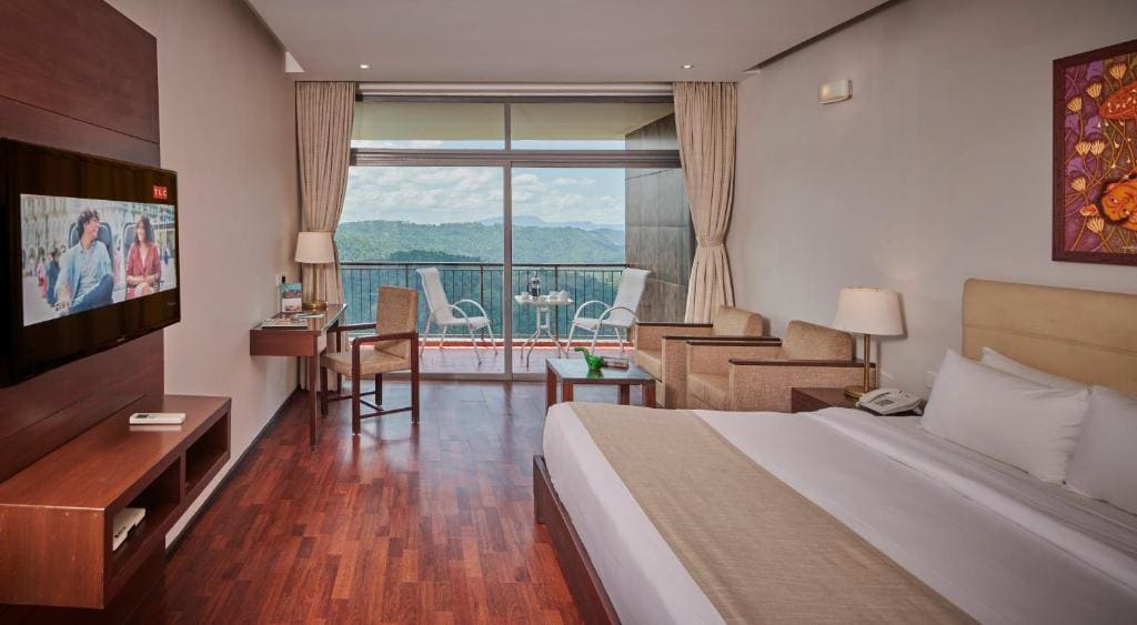 Premium Lake view room - Image 1