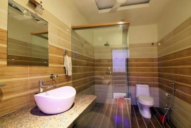 Deluxe Family Room room - Image 1