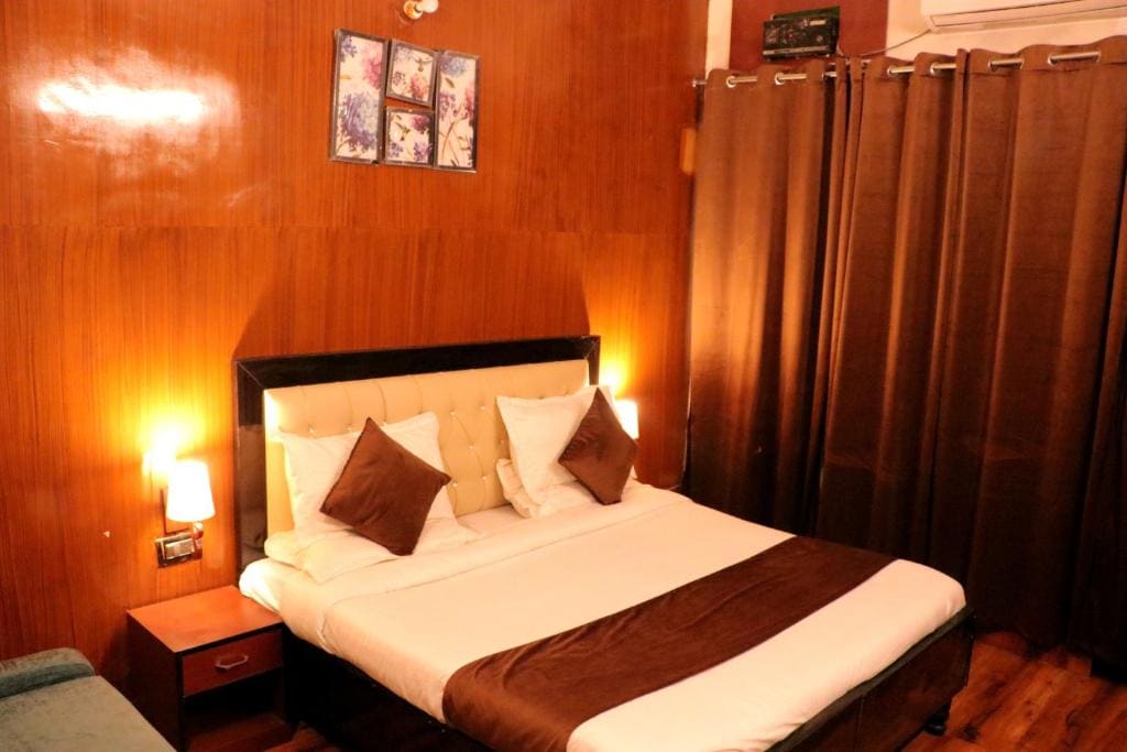 Executive Suite room - Image 3