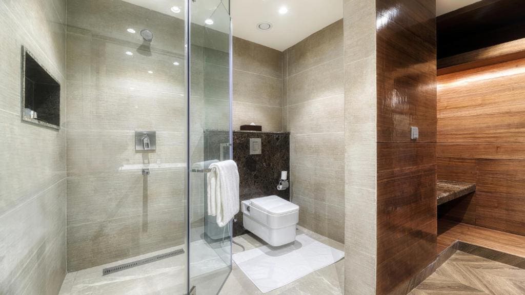 Executive Suite with 15 % OFF ON FOOD & Soft beverages/15% off on Laundry services//1+1 happy hours at Kokkinos from 6-8 pm on IMFL drinks// INR 500 SPA discount room - Image 3
