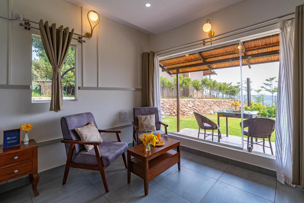 Suite with Garden View room - Image 1