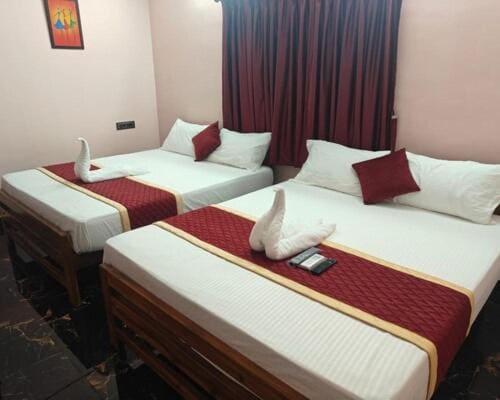 Deluxe Double or Twin Room room - Image 1