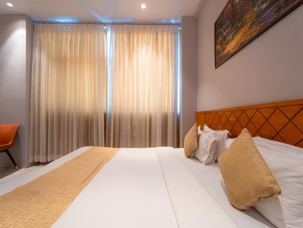 Deluxe Double Room room - Image 3