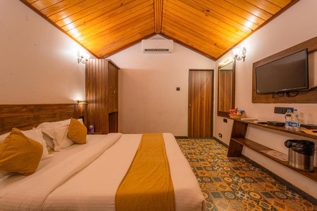 Studio with Balcony room - Image 2