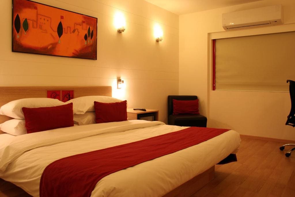 Superior Twin Room room - Image 2