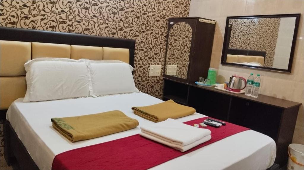 Standard Double Room with Fan room - Image 2