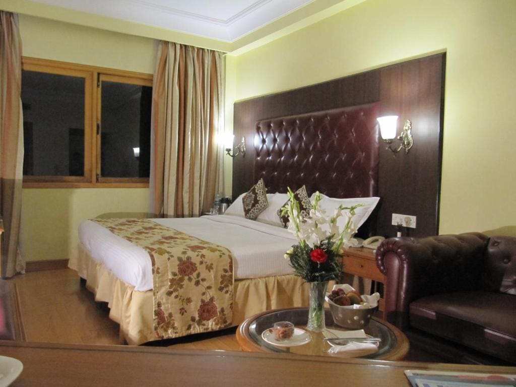 Superior Double Room room - Image 3