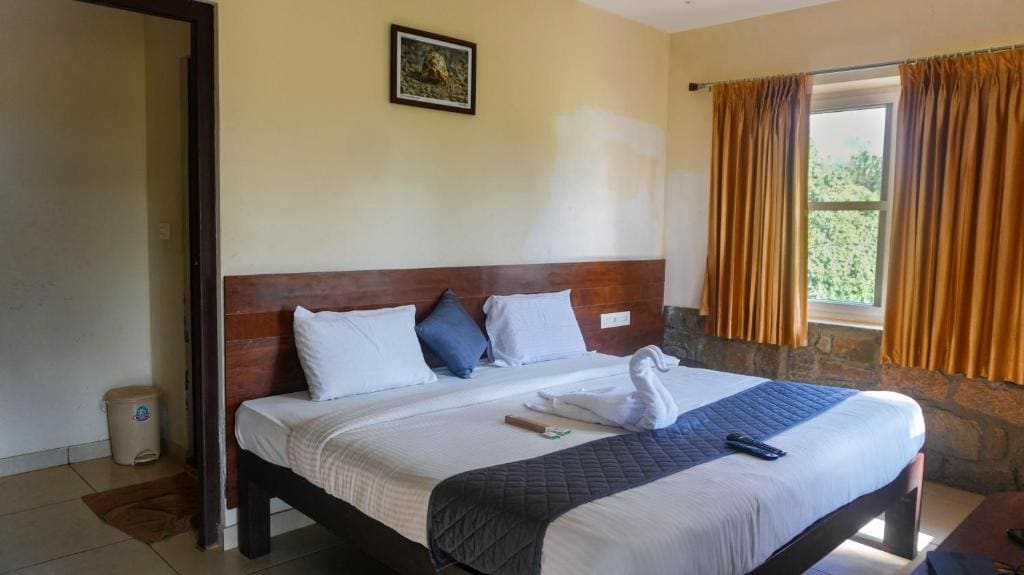 Double Room with Mountain View room - Image 3