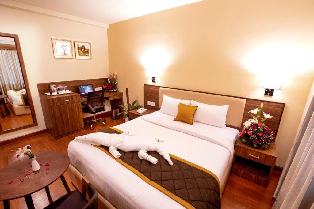 Deluxe Queen Room room - Image 1