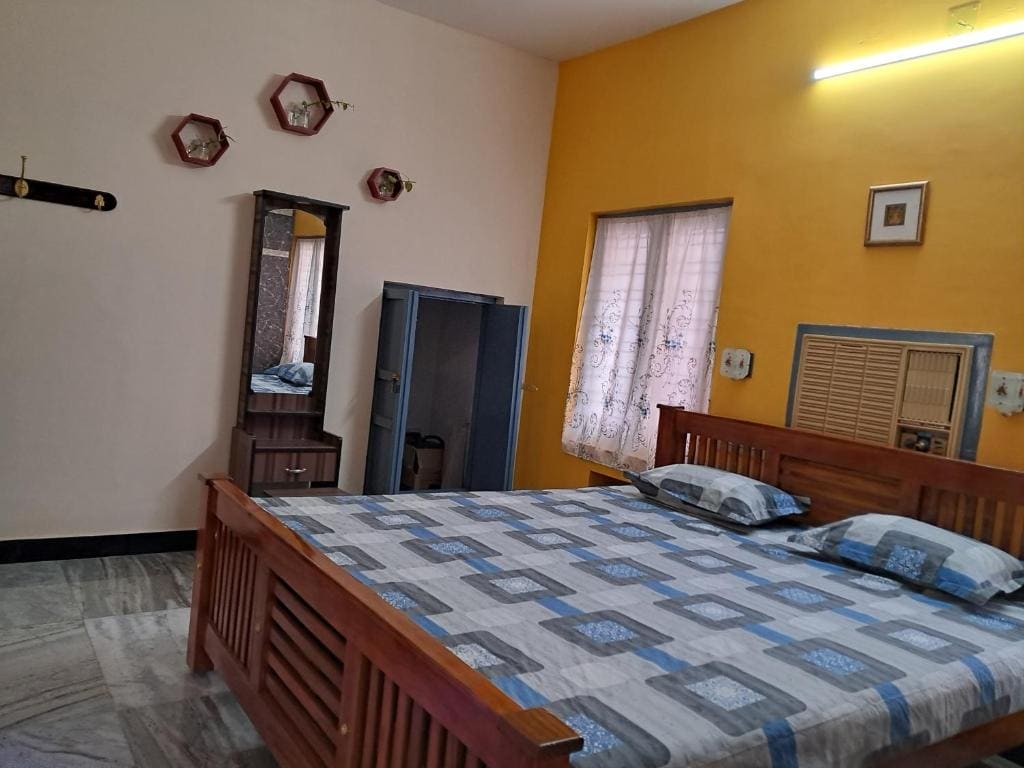 Double Room with Private Bathroom room - Image 2