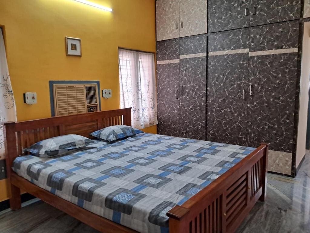 Double Room with Private Bathroom room - Image 3