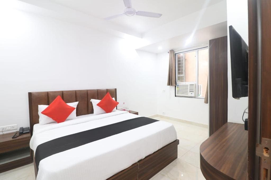 Deluxe Room room - Image 3