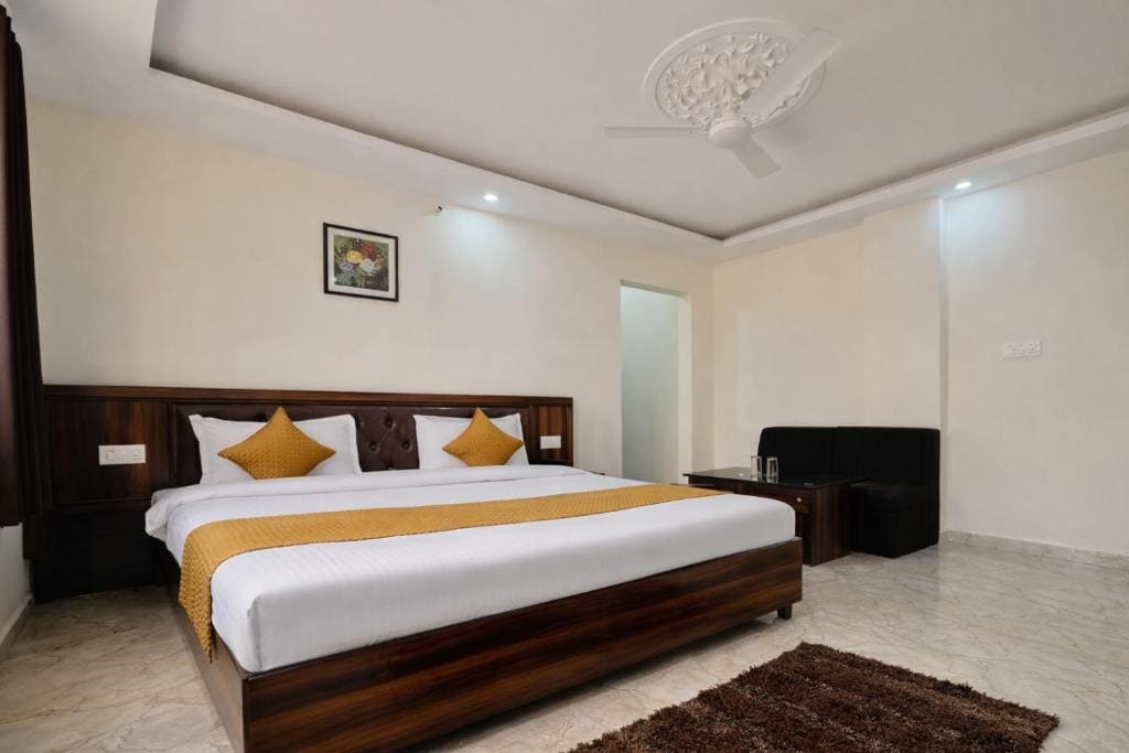 Deluxe Room room - Image 2
