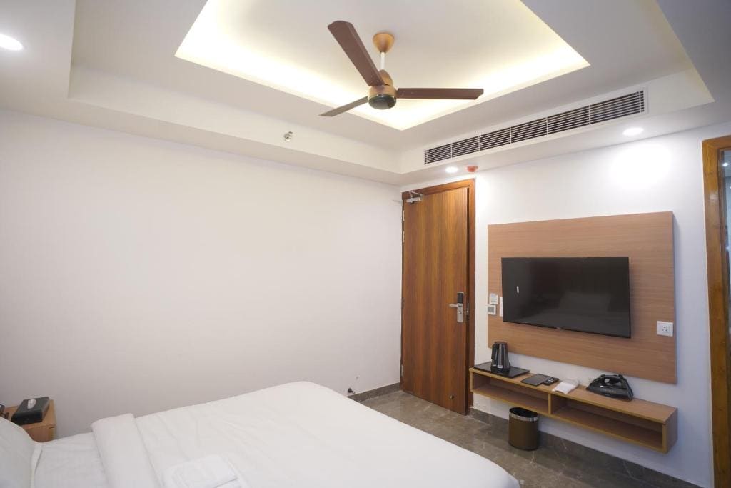 Standard Double Room room - Image 2
