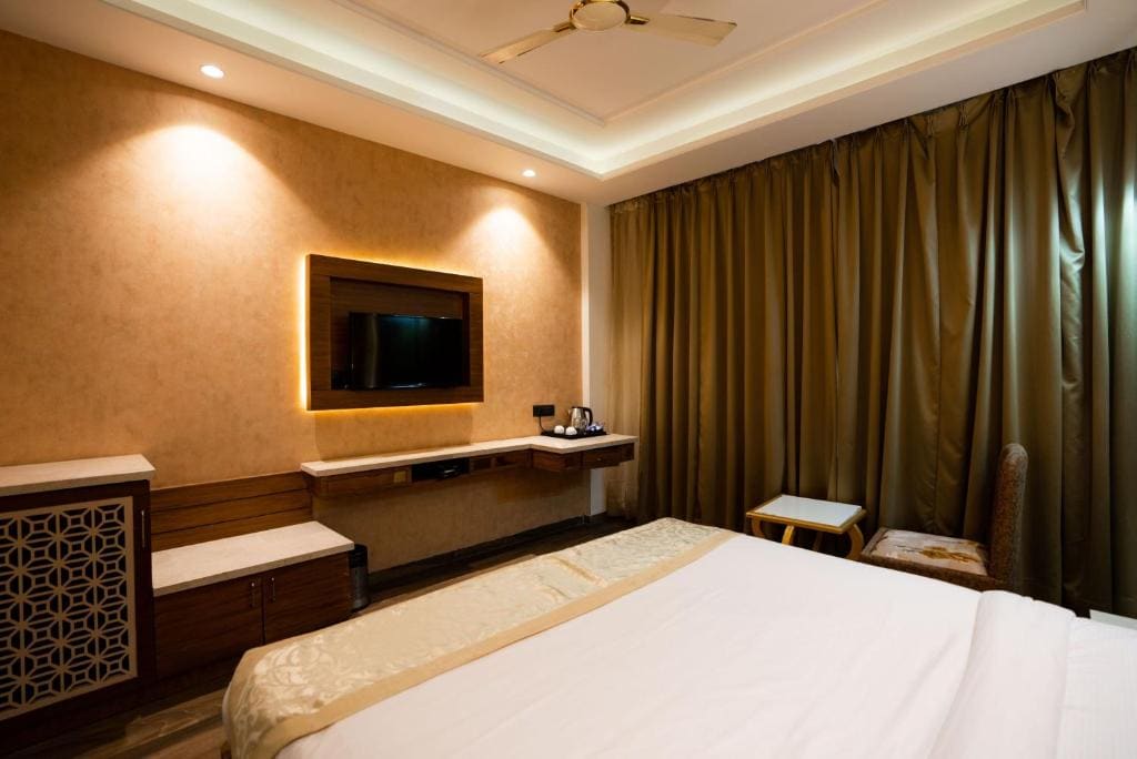 Large Double Room room - Image 3
