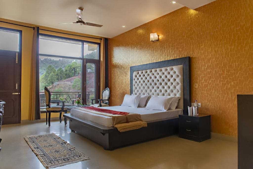 Superior King Room room - Image 2
