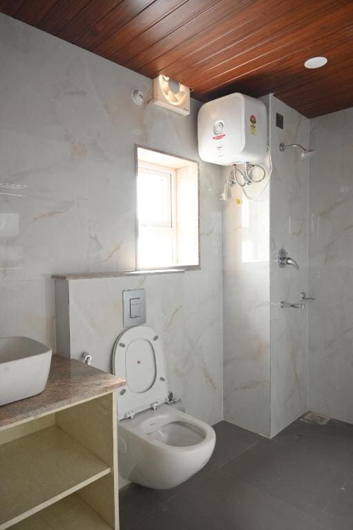 Suite room - Image 1