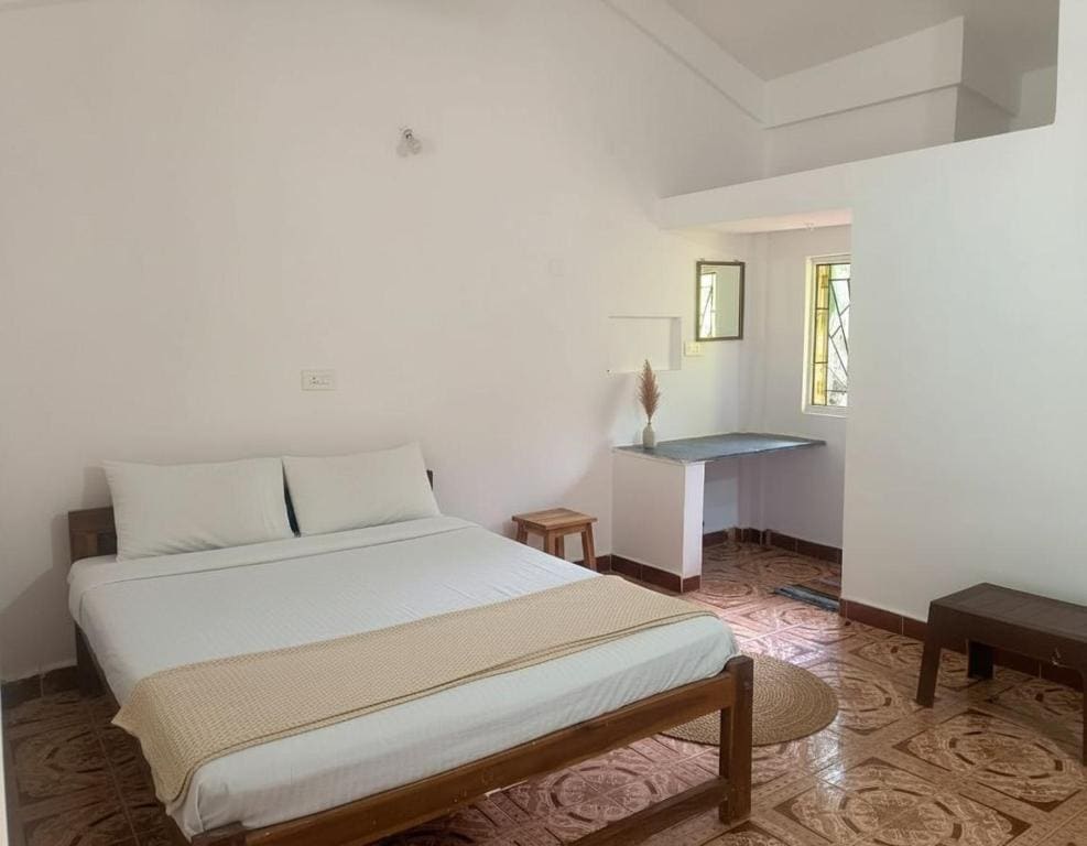 Deluxe King Room room - Image 3