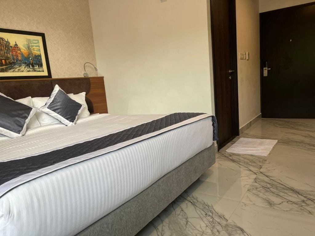 Deluxe Double Room room - Image 3